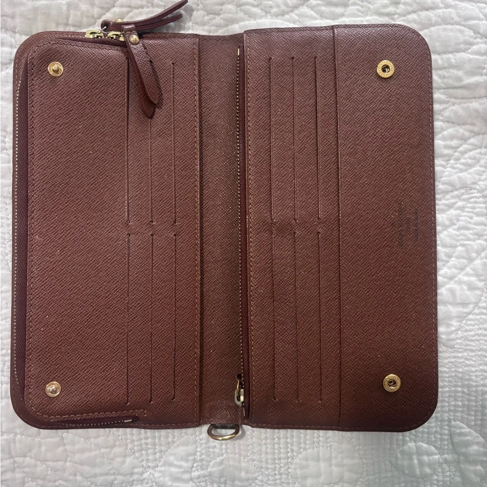 Louis Vuitton Monogram Brown Wallet